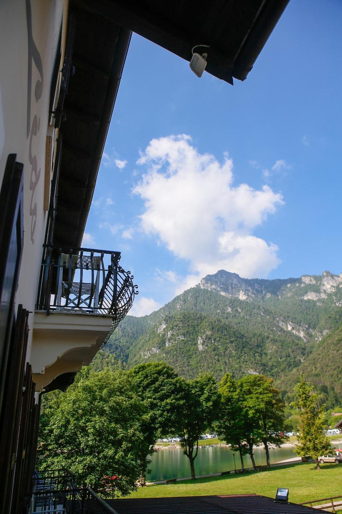 Hotel Lido Pieve Di Ledro Extérieur photo