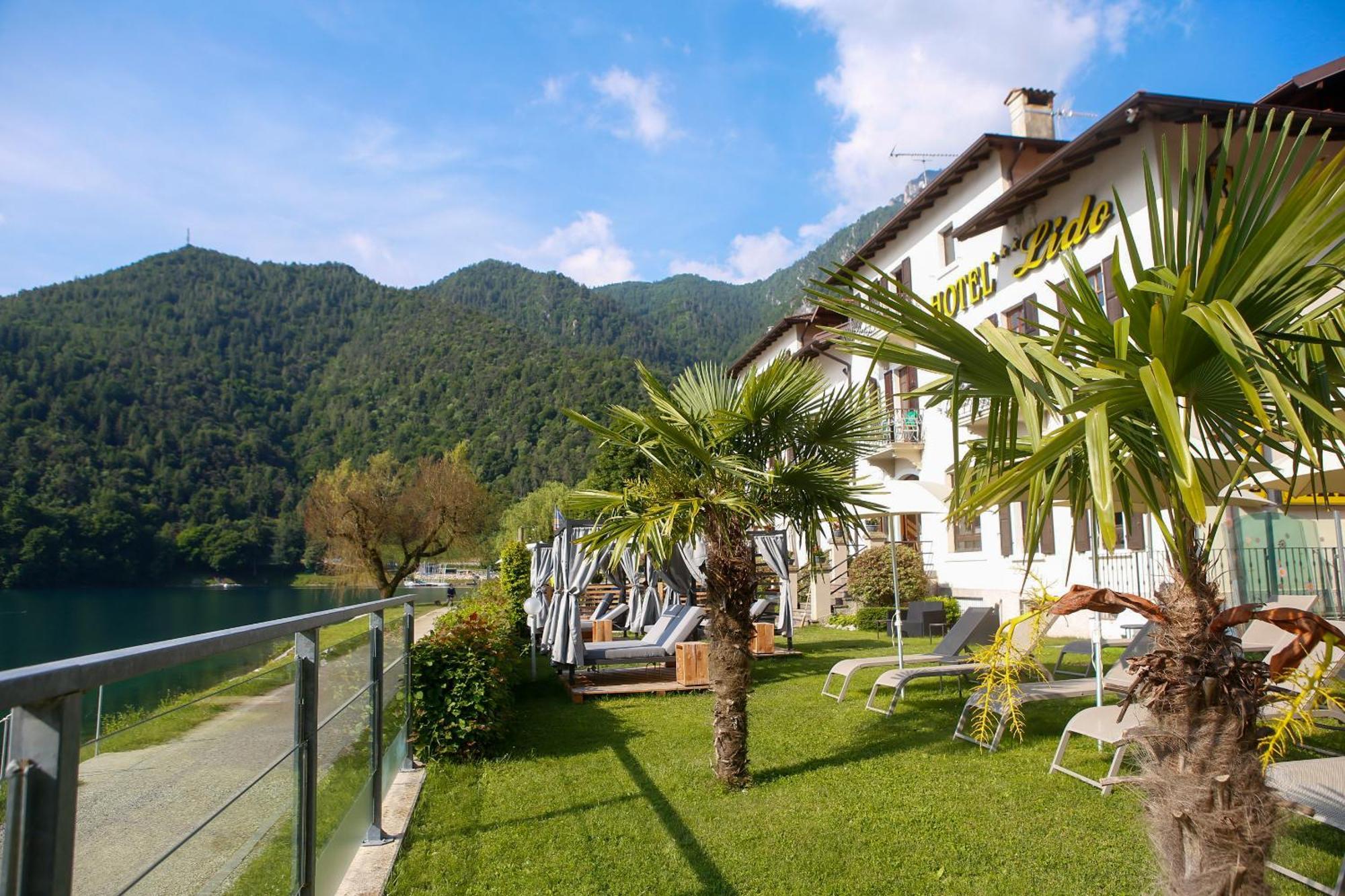 Hotel Lido Pieve Di Ledro Extérieur photo