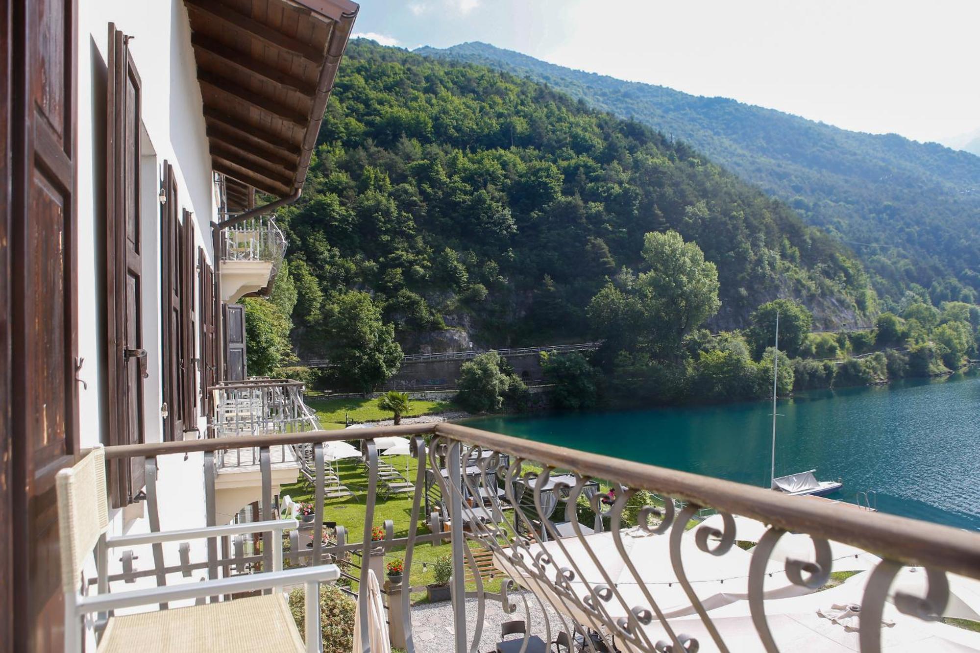 Hotel Lido Pieve Di Ledro Extérieur photo